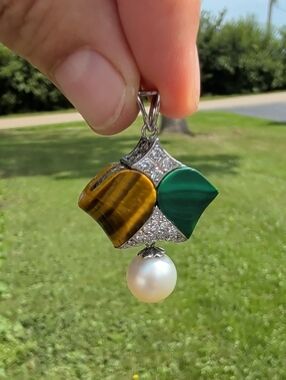 "Stunning" 18K Gold Diamond, Tiger Eye, Malachite & South Sea Pearl Pendant